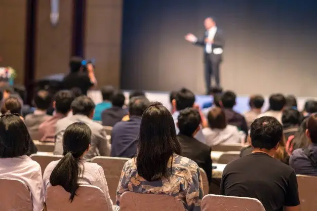 Simple Rules for Presenting in Public